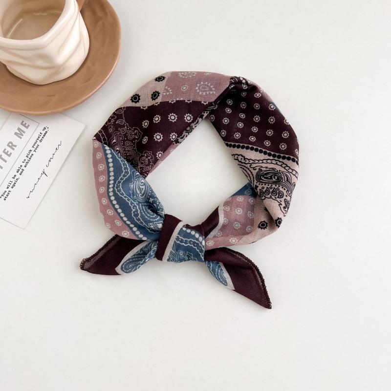 Polka dot silk scarf women's spring and summer new Korean ins versatile neck protection scarf fashion headscarf square scarf silk scarf