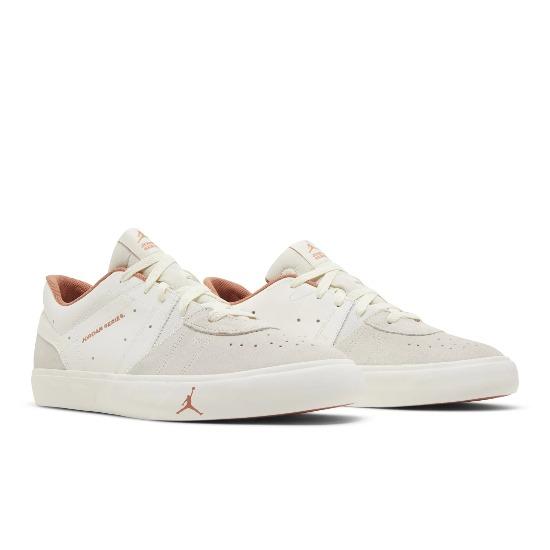 Air Jordan Series ES Sail Rust Oxide Low Herrengrößen DN1856-100
