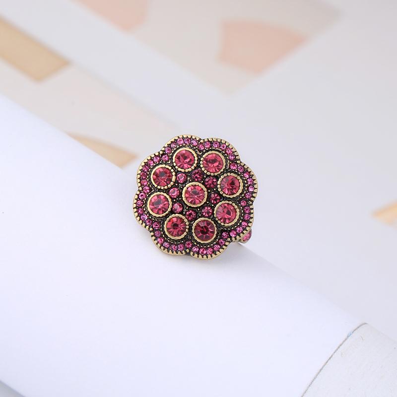 Clearance Sale Vintage Classic Finger Rings For Women Multiple-choice Unique Rings Fashion Jewelry Big Discount Wholesale