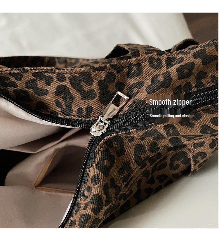 Korean Retro Leopard Print Canvas Tote Bag - Fashionable, Large Capacity, Shoulder/Underarm Style Suitable for Commuting and Shopping