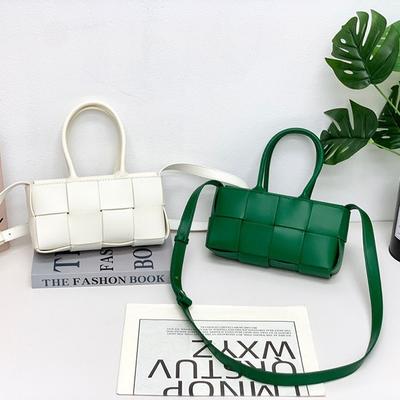 2024 Early Spring New Leather Woven Vegetable Basket Bag Women's Hand Shoulder Messenger Bag Small Mini Versatile