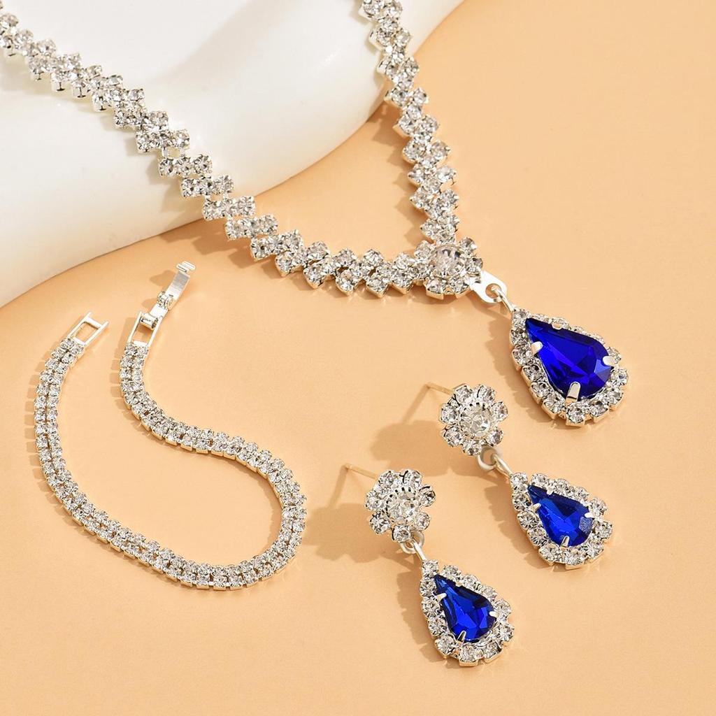 Elegante Set di Collana e Orecchini con Strass per Matrimoni