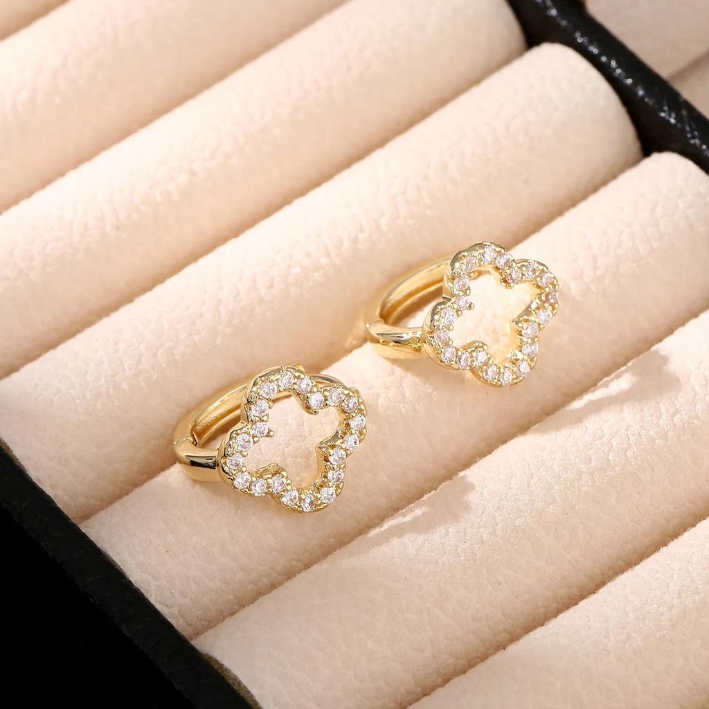 Exquisite Luxury Zircon Embedded Copper Floral Hollow out Petal Earrings Fashion Lucky Flower Shaped Ear Jewelry Accessories