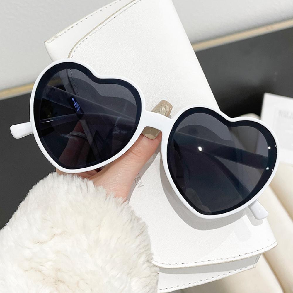 

Love Heart Shaped Sunglasses Women Big Frame Fashion Cute Sexy Retro Cat Eye Vintage Sun Glasses Uv400 Protection Unisex Eyewear білий