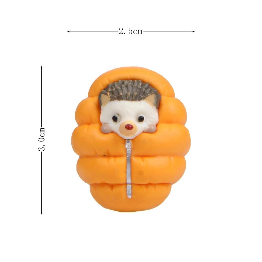 Mini Hedgehog in Sleeping Bag Ornament Miniature Figurines Gift Toy for Kids Children Baby Room Desk Garden Home Decoration