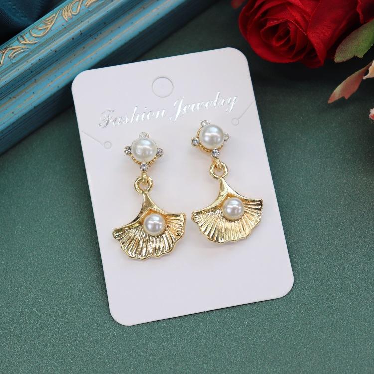 

National style celebrity light luxury pearl stud earrings women s versatile retro long fringed earrings baroque temperament elegant earrings