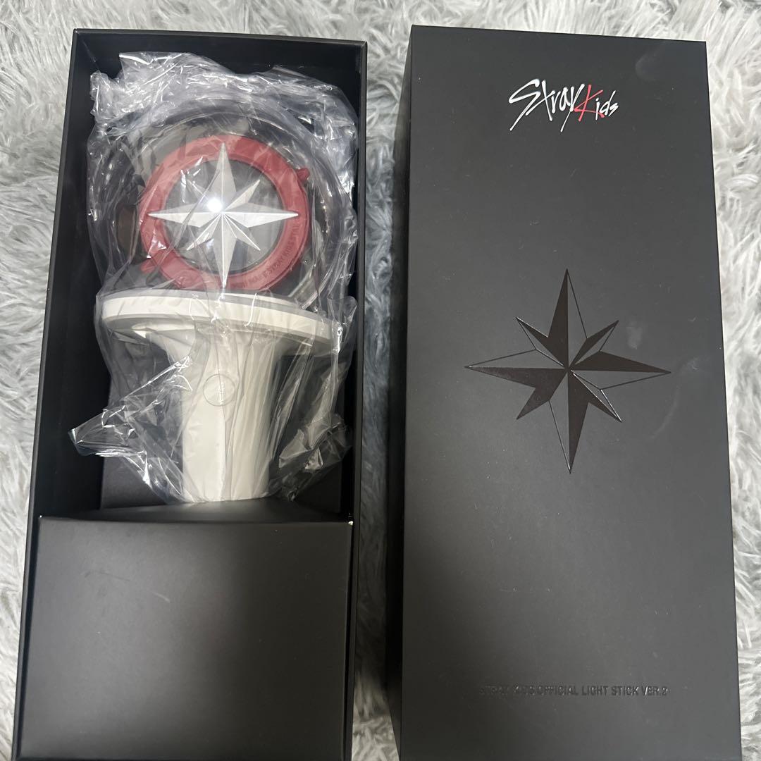 

[Б/У] Ручний ліхтарик Stray Kids