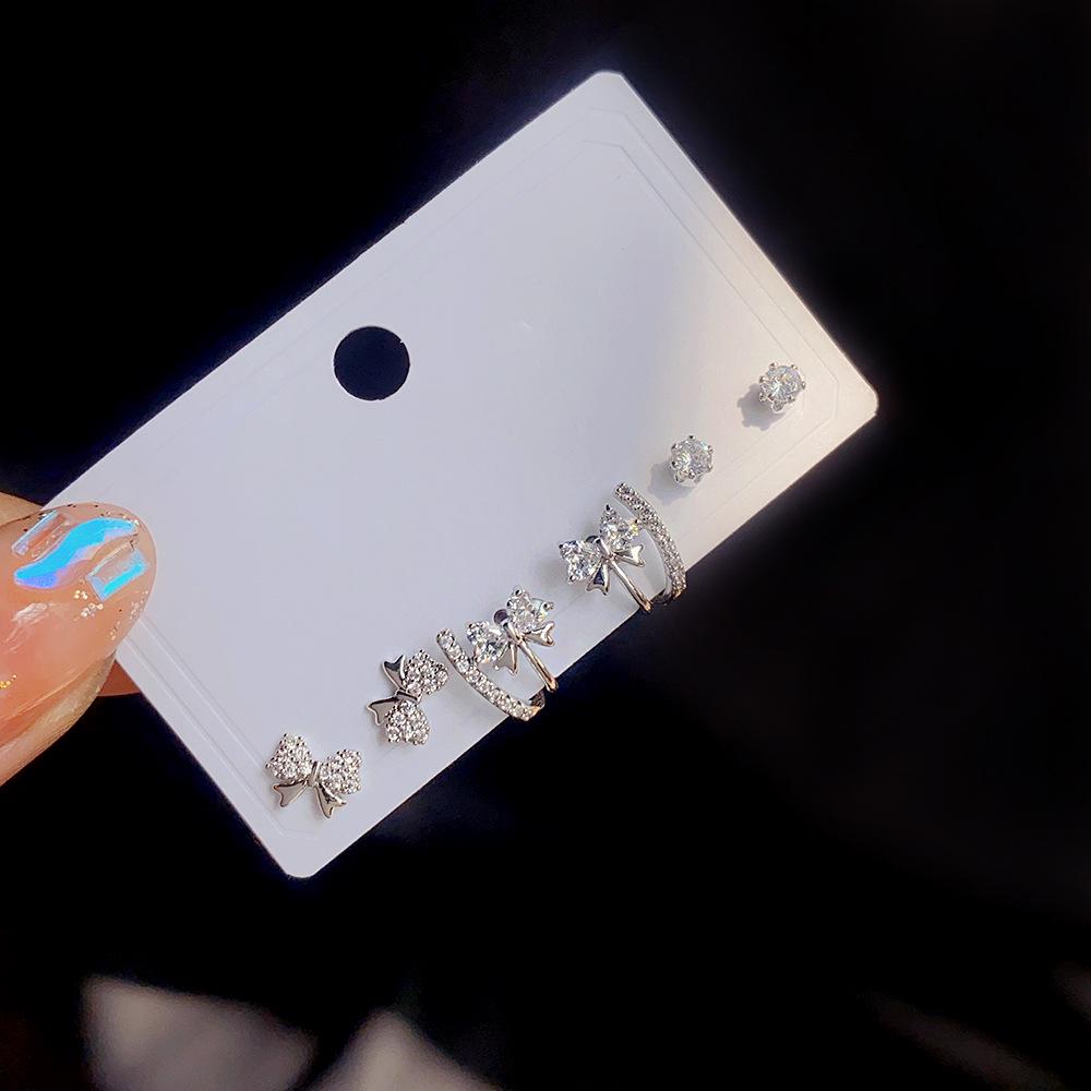 

Набір міні-сережки зі срібним цирконом S925 із трьох пар