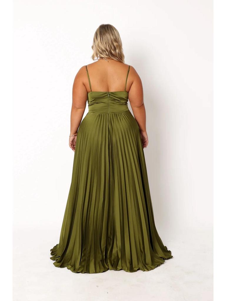 European Style Pleated Spaghetti Strap Dress - Women's Pine Smoke Ink Drop-Waist Long Dress