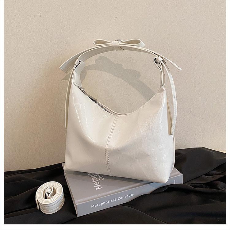2025 Spring New High Texture Versatile Foreign Style Large Capacity Dumpling Bag Fashion Simple Niche Shoulder Women's Bag Tide