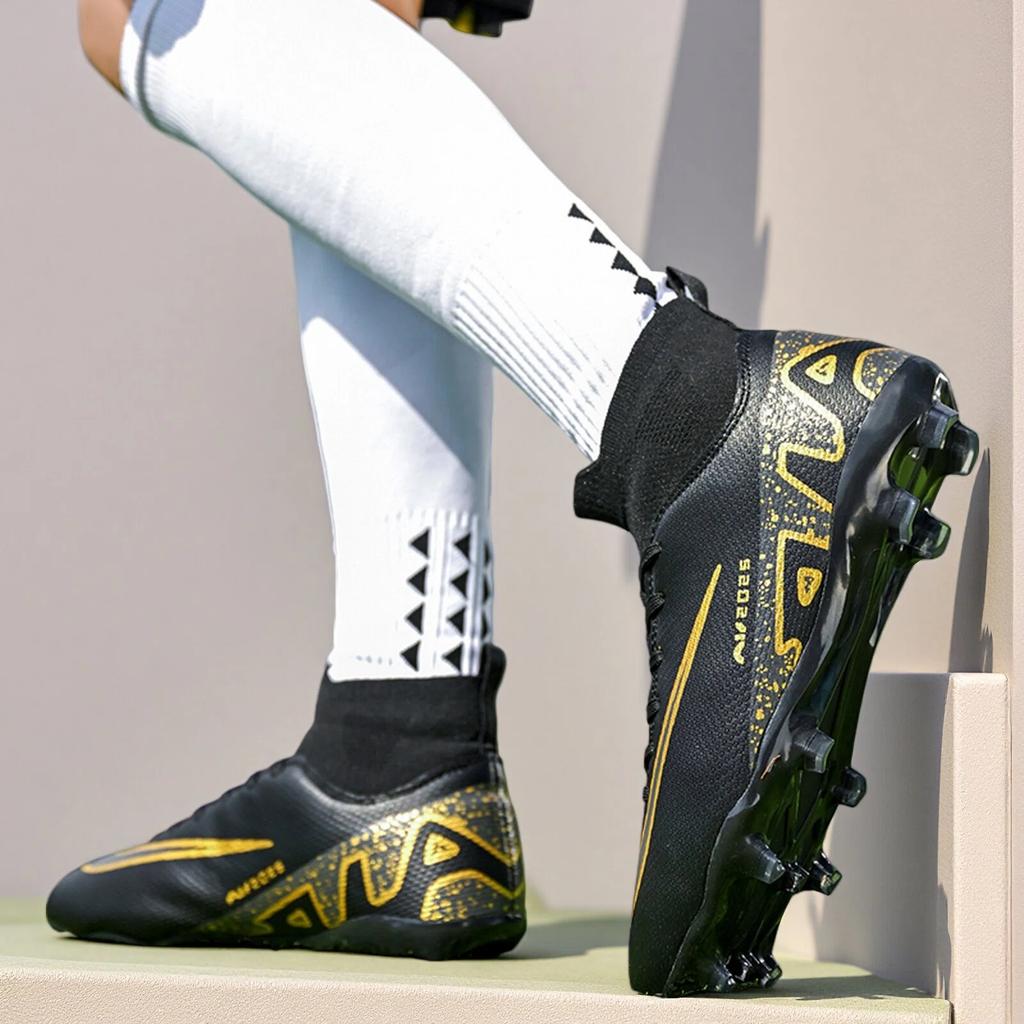 Original Men Soccer Shoes Outdoor Football Boots Field Turf Cleats Society Footeball Shoes Professional High Quality Sneaker