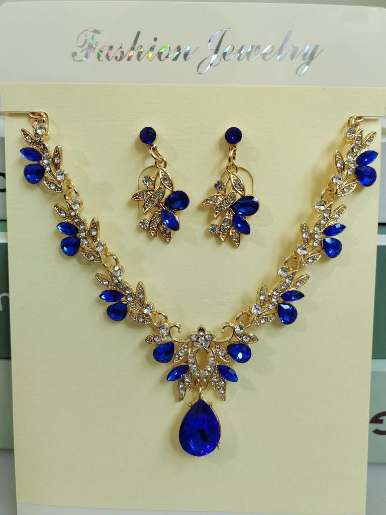 Fashion Luxury Full of Rhinestone Flower Green Teardrop-shaped Crystal Pendant Necklace for Women Bride Wedding Banquet Jewelry