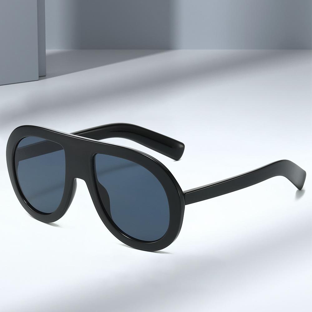 New Women's Large Frame European American Sunglasses - Trendy Goggle Style Fashion with High-End Feel
