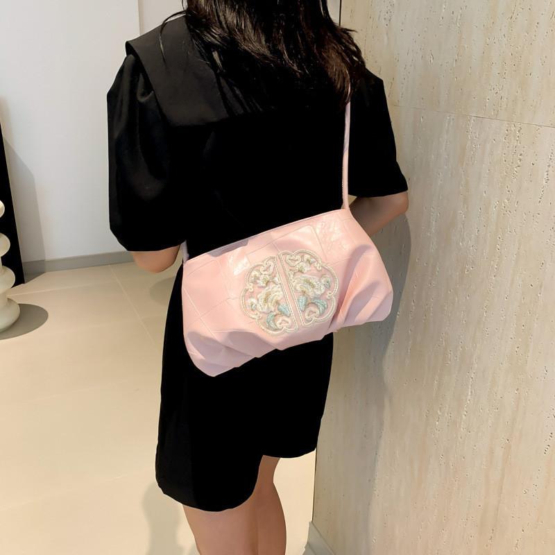 Stylish New Middle Style Women's Shoulder Bag Trendy Summer Crossbody Pillow Bag
