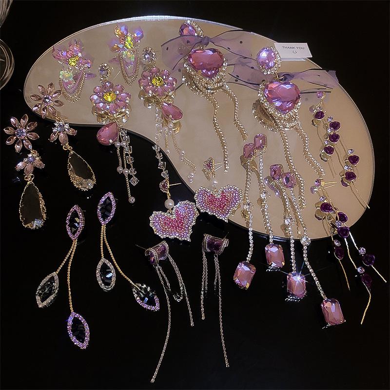 Europäischer & Amerikanischer Übertriebener Design Lange Quaste Blume Ohrringe in Lila/Silber für Frauen