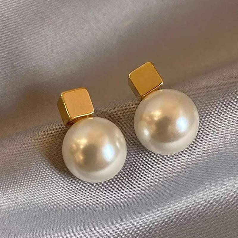 Female Niche Unique Temperament Earrings