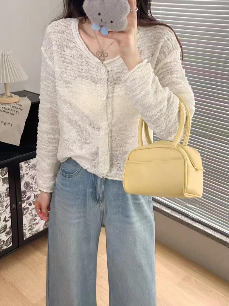 Sunscreen knitted cardigan women's summer new temperament soft waxy top short loose long-sleeved thin air-conditioned shirt