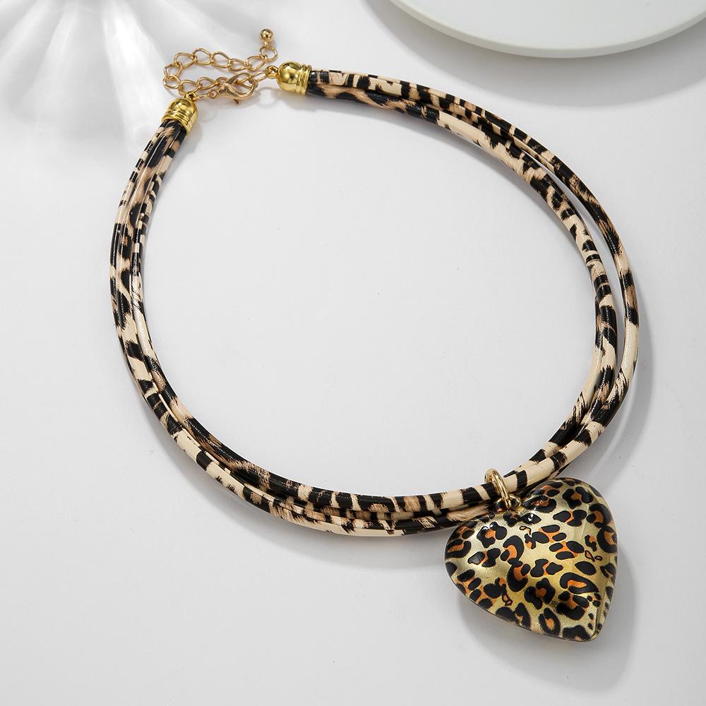 Collana di moda per le donne
