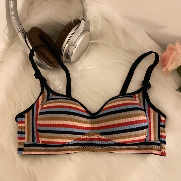 

Осень Зима Милый Красочный Полосатый Бюстгальтер Без Косточек Пуш-Ап Чашка Контроль Боковой Груди Формирующий Горячая Девушка Бесшовное Нижнее Белье 34/75 чёрный