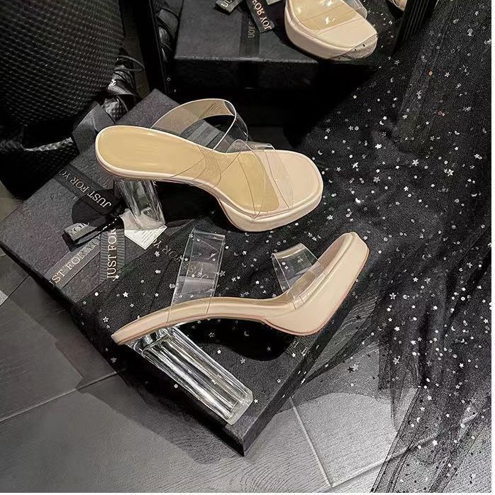 Small people are not tired of high heels women's sandals 2025 summer new transparent design crystal cool slippers outside