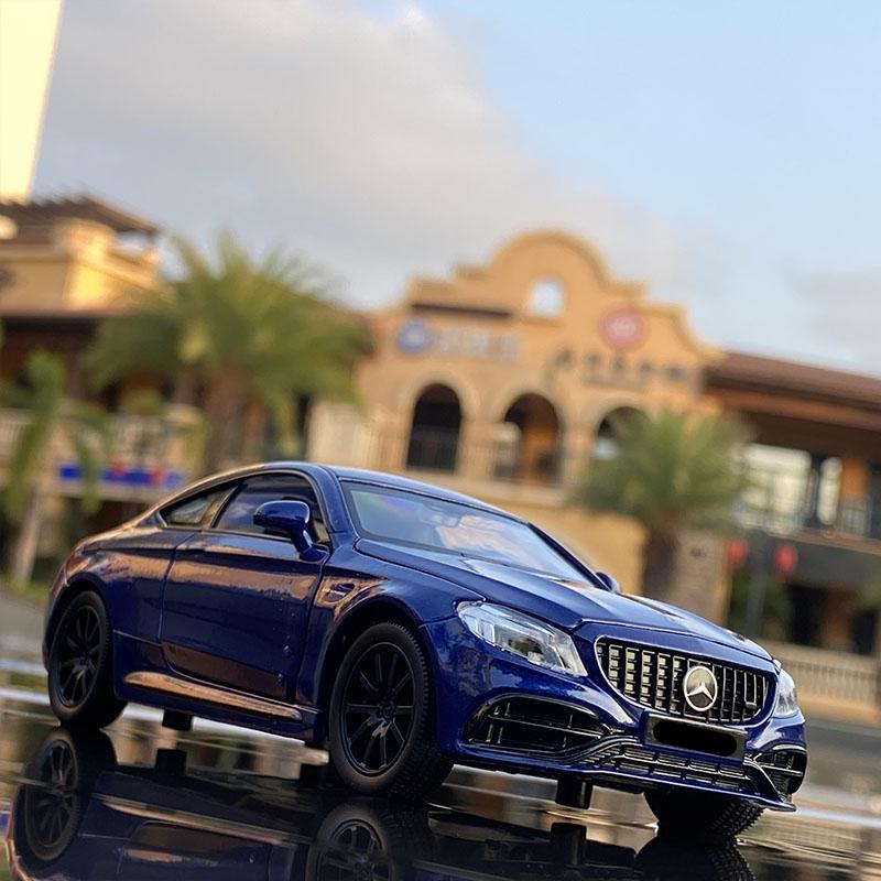 1:32 C63S Coupe Legierung Auto Modell Druckguss Metall Spielzeugfahrzeuge Auto Modell Sammlung Simulation Ton und Licht Kinderspielzeug Geschenke