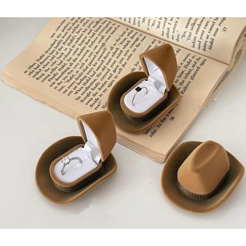 New 1Pcs Creative Design Cowboy Hat Shape Rings Box Pretty Velvet Jewelry Display Storage Case Packaging Bride Wedding Rings Box