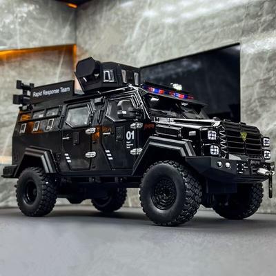 1:32 Alloy Sword Toothed Tiger Explosion Proof Car Model Diecast Metal Armored Off-road Vehicles Car Model Sound Light Kids Toys