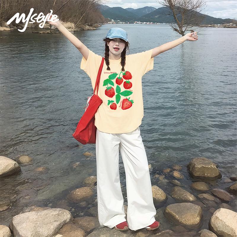 

Women s Strawberry Print Cotton T-Shirt M