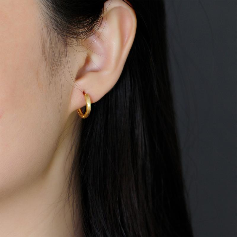 WANTME Pendientes de Aro Huggies Minimalistas Mate Góticos Unisex de Plata 925 para Mujeres Hombres Joyería de Hebilla para Oreja Piercing