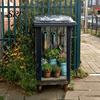 Trash Can Decals Stickers Self-Adhesive Waterproof Outdoor Garbage Bin Decoration Simulation Animal Plant Themes Weather-Resistant Labels Tags