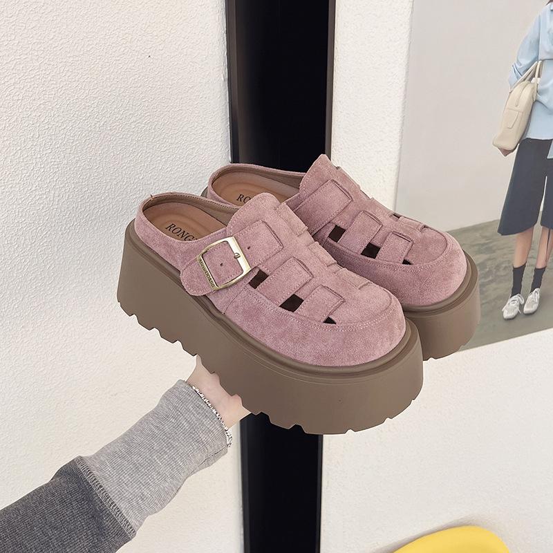 

Нишевые полые сандалии женские 2025 лето новые маффины толстая подошва баотоу туфли-клетка для свиней ветер маленькие кожаные туфли 40 розовый