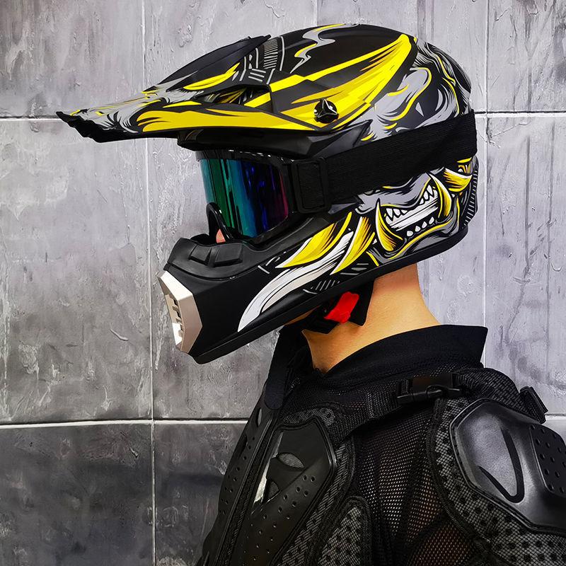 Summer off-road men and women off-road helmet electric bicycle helmet four seasons Internet celebrity helmet bicycle helmet student handsome
