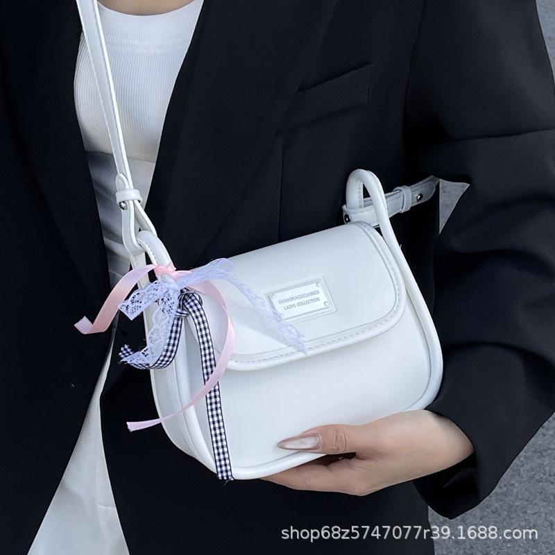 This Year's Popular Commuter Bag Women's 2025 Spring and Summer New Fashion Casual Messenger Bag Shoulder Armpit Bag Small Square Bag