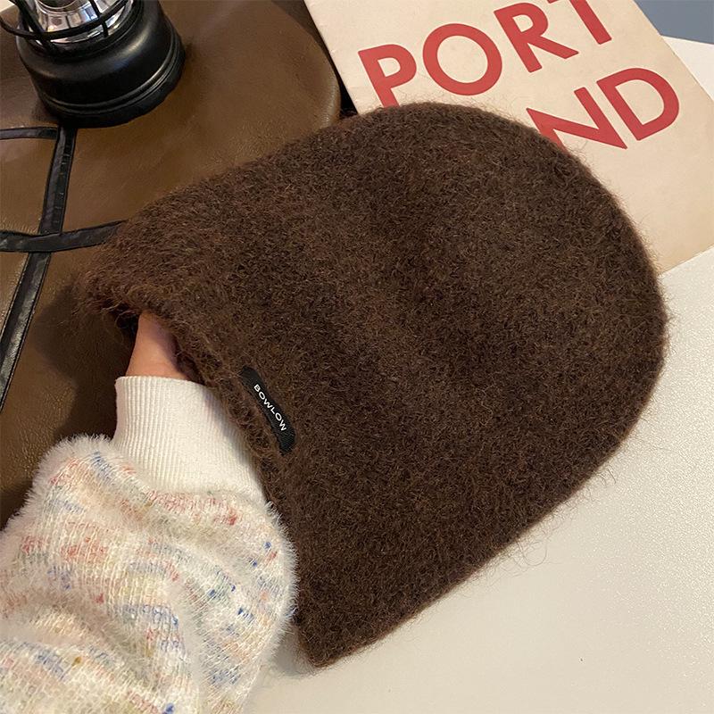 Autumn and winter hats women's cold hats big head circumference versatile knitted thin crimped outdoor stacking hats women's winter