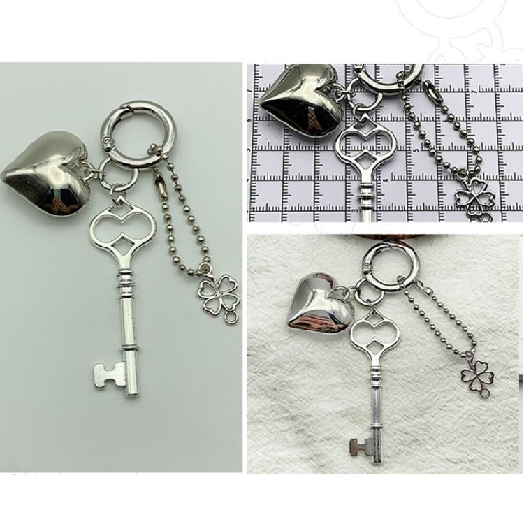 Unique Heart Shaped Keychain Mobile Phone Charm Elegant Jewelry Decoration Fashionable Accessory Portable Keychain