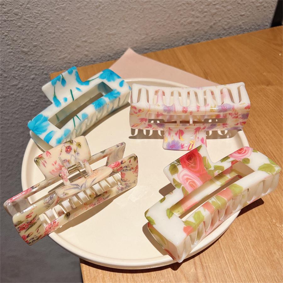 New Korean fashion Retro Hair Claws Clamp Hollow Geometric Square flower Pattern Ponytail Hair Grabbing Clips for Women