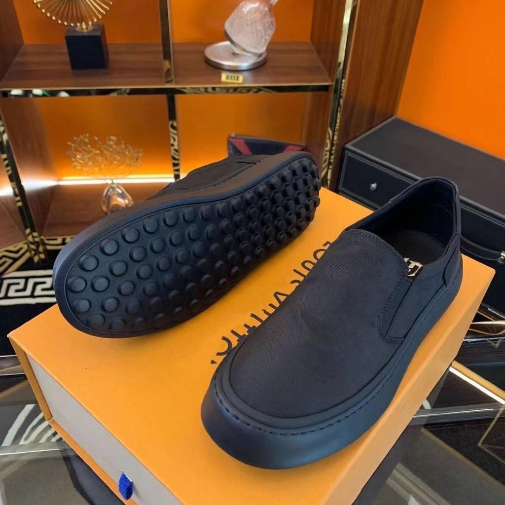 Men's Shoes 2025 New Casual Board Shoes Low-top Lazy One-pedal Trendy Men Breathable Deodorant Thick-soled Ultra-light Loafers