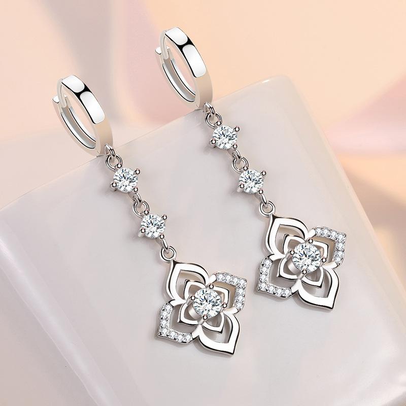925 Sterling Silver Claws Stud Earrings with Crystal AAA CZ Stone Modern Design Fashion Versatile Accessories Women Jewelry