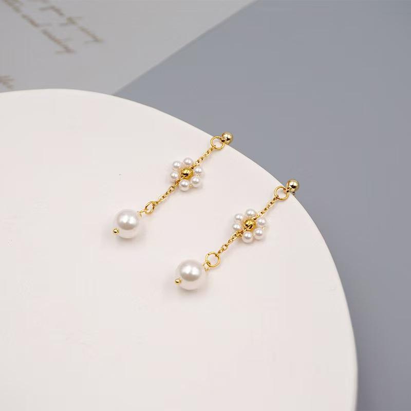 Spring Handmade Beaded Flower & Pearl Clavicle Necklace for Women