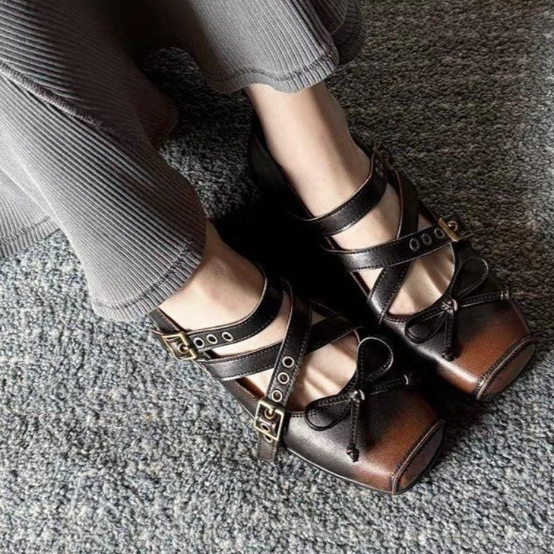 

Модные туфли на низком каблуке, балетки, новая квадратная носочная часть, неглубокий вырез, бант-бабочка, заклепки, металлическая пряжка, мягкая подошва, нескользящие одинарные туфли 40