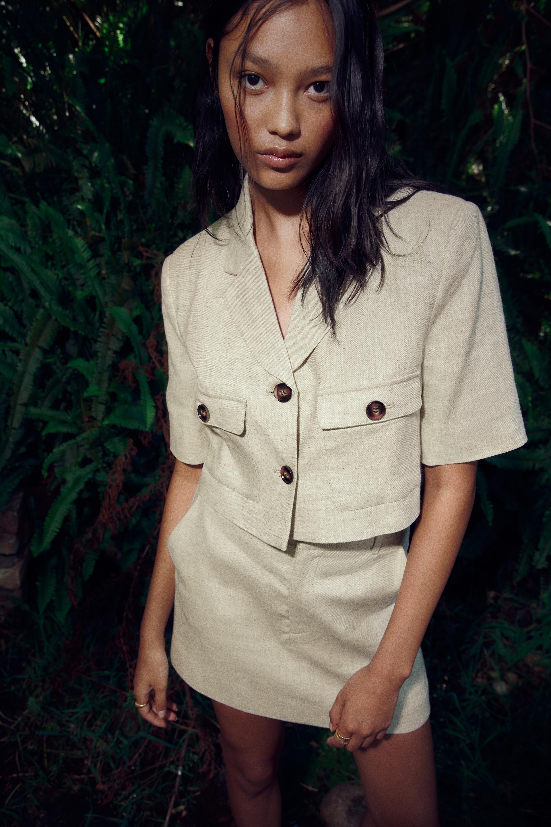

LINEN BLEND CROPPED BLAZER
