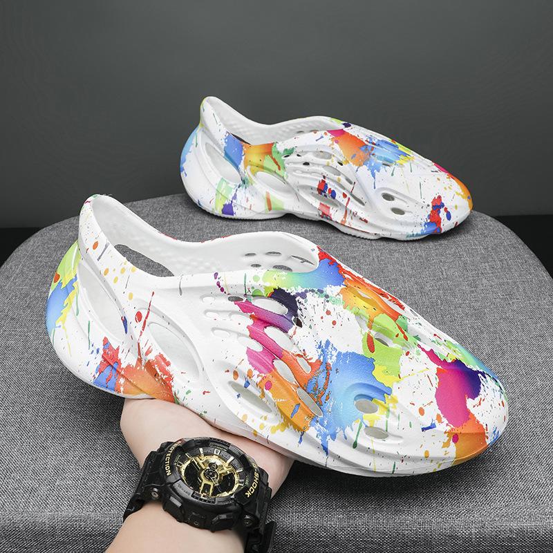 Kokoslochschuhe Sommer Kanye-Stil Spritzfarbe Strandschuhe Plateau-Schuhe mit weicher Sohle Plateau-Freizeitschuhe