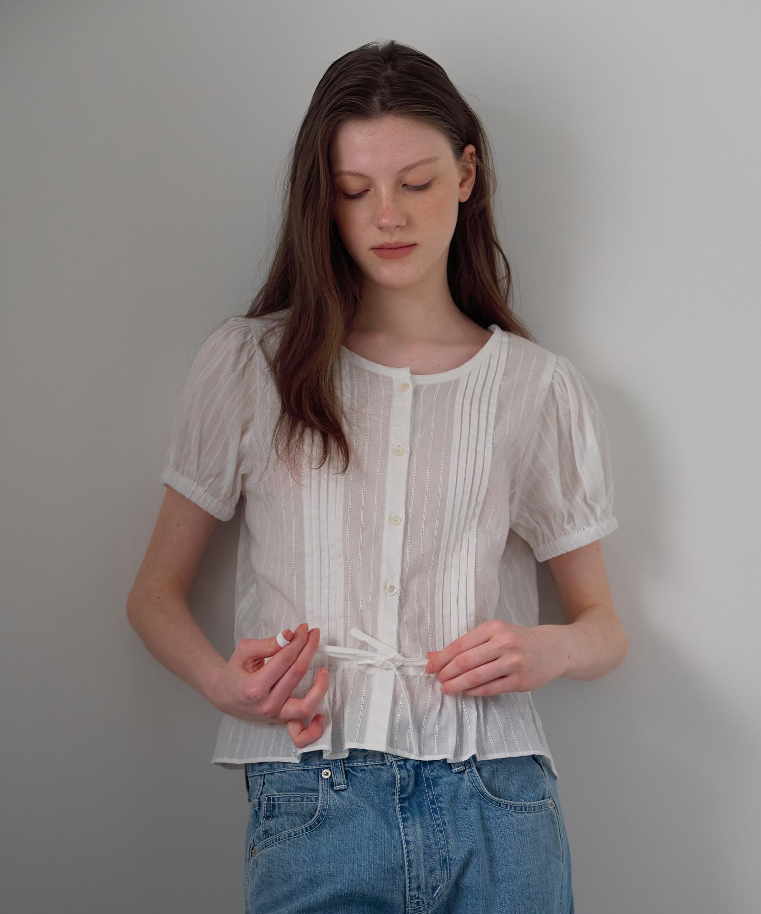 Button [10Th]Doby Pleats Blouse (Ivory) Ivory