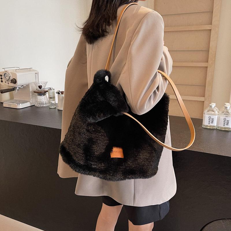 Yogodlns Women Plush Shoulder Bag Fluffy Furry Satchel Bag Large Capacity Fuzzy Purse Handbag for Work Travel Shopping