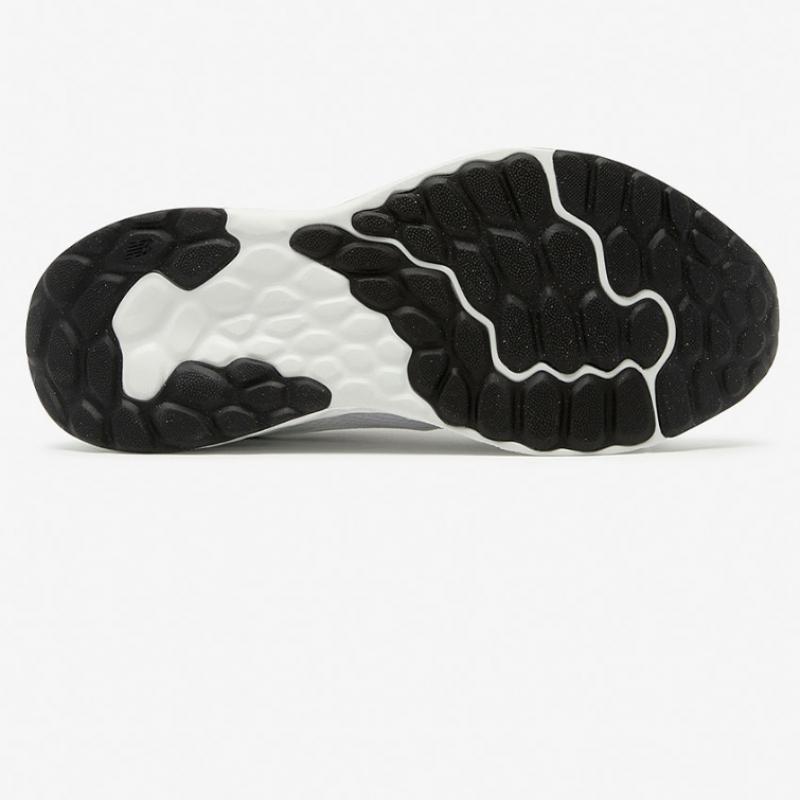 New Balance Nbpfef779w Fresh Form Arish V4  Women D   White 