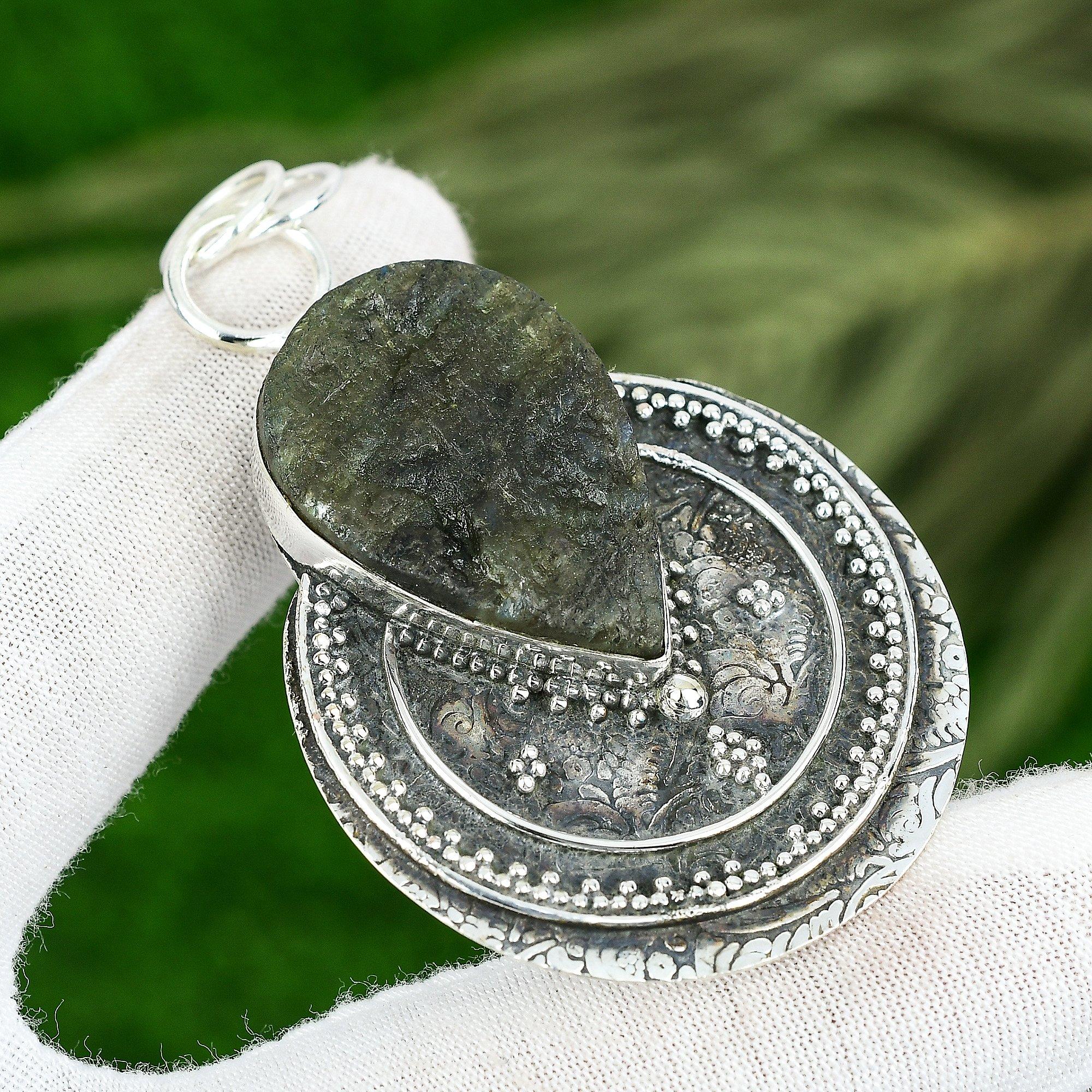 

Mothers day Deal 925 Sterling Silver Labradorite Rough Stone Bezel Wife Pendant