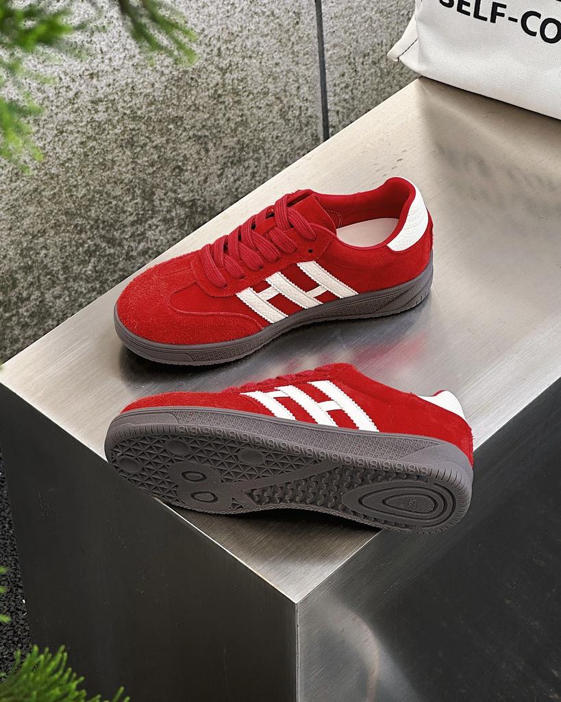 Retro Red German Training Shoes Women's 2025 Spring and Summer New Leather Sports and Leisure Board Shoes Popular Platform Forrest Gump Shoes