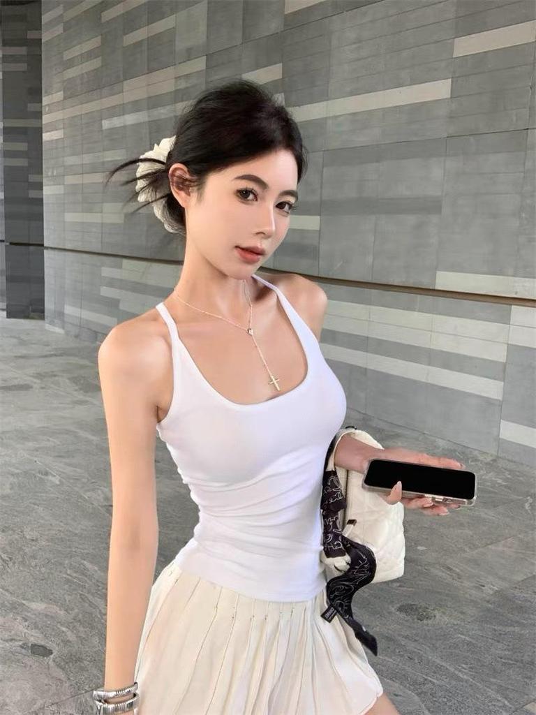 Women's Summer Sleeveless Camisole with Chest Pads - Halter Neck Sports Yoga Top