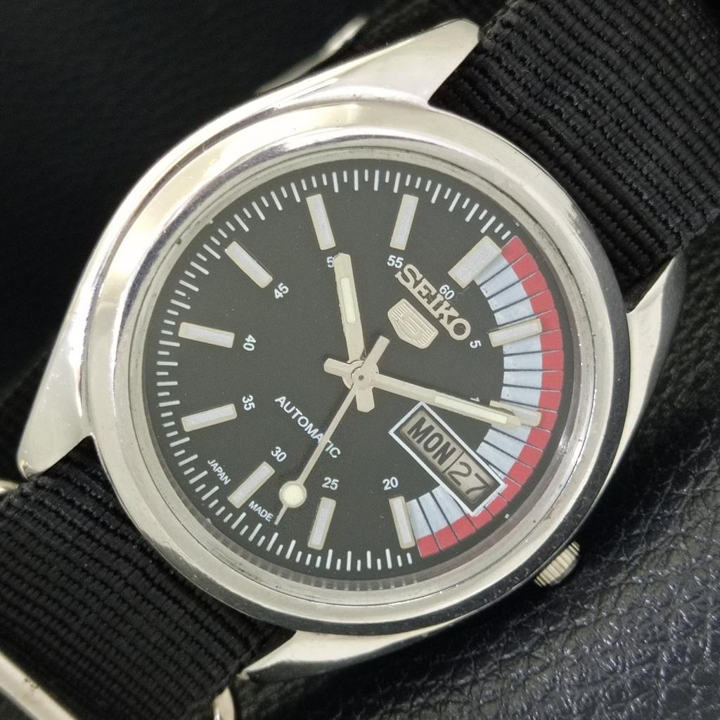 

VINTAGE SEIKO 5 AUTOMATIC 7006A JAPAN MENS BLACK COLOR DIAL WATCH a701633-5 R206c-a701633