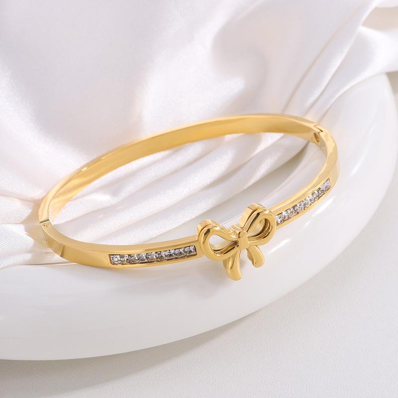 Titanium steel , European and American fashion bow diamond , girls' advanced sense of light luxury, non-fading butterfly